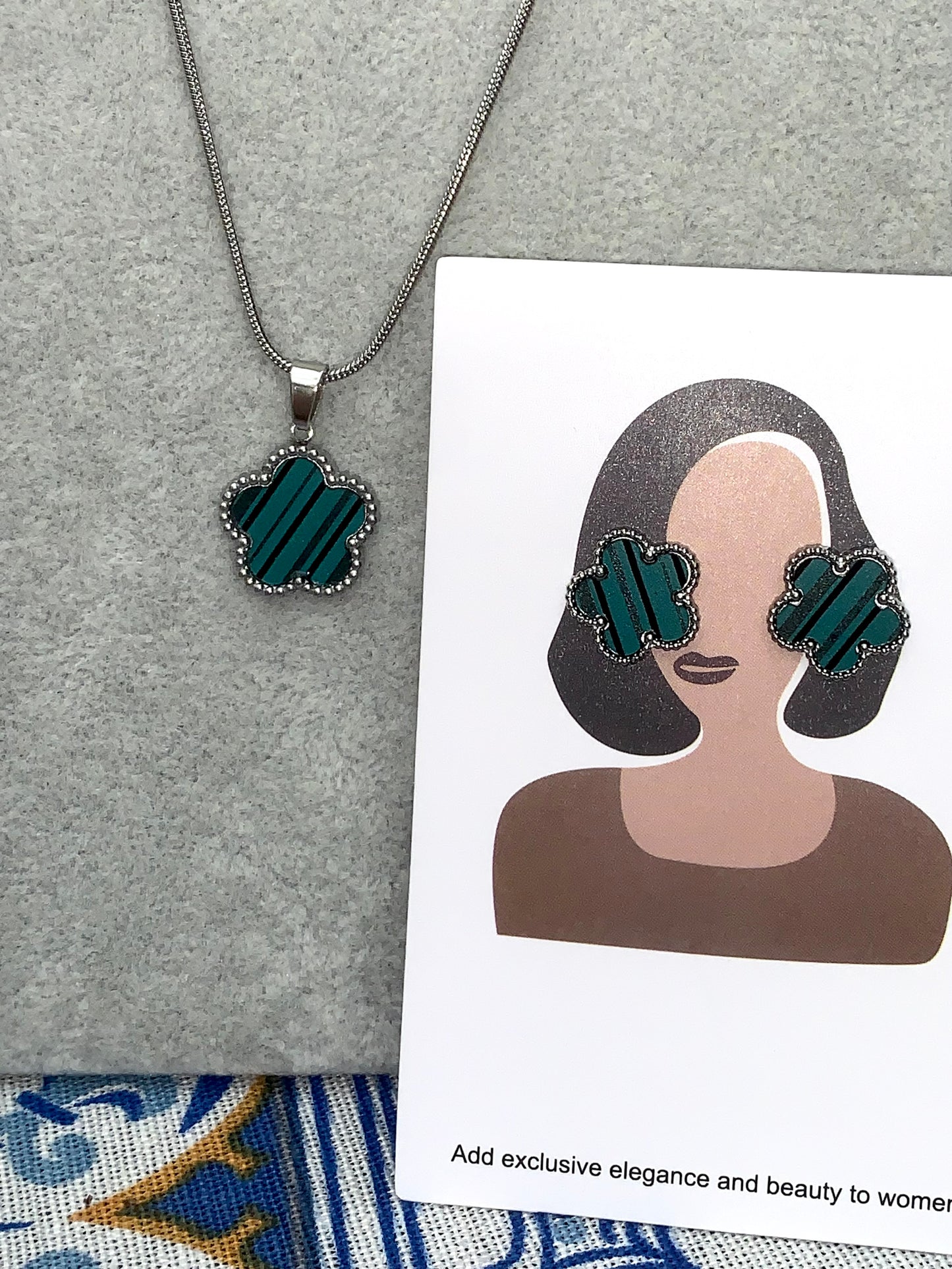 Set orecchini e collana FLORA verde SILVER