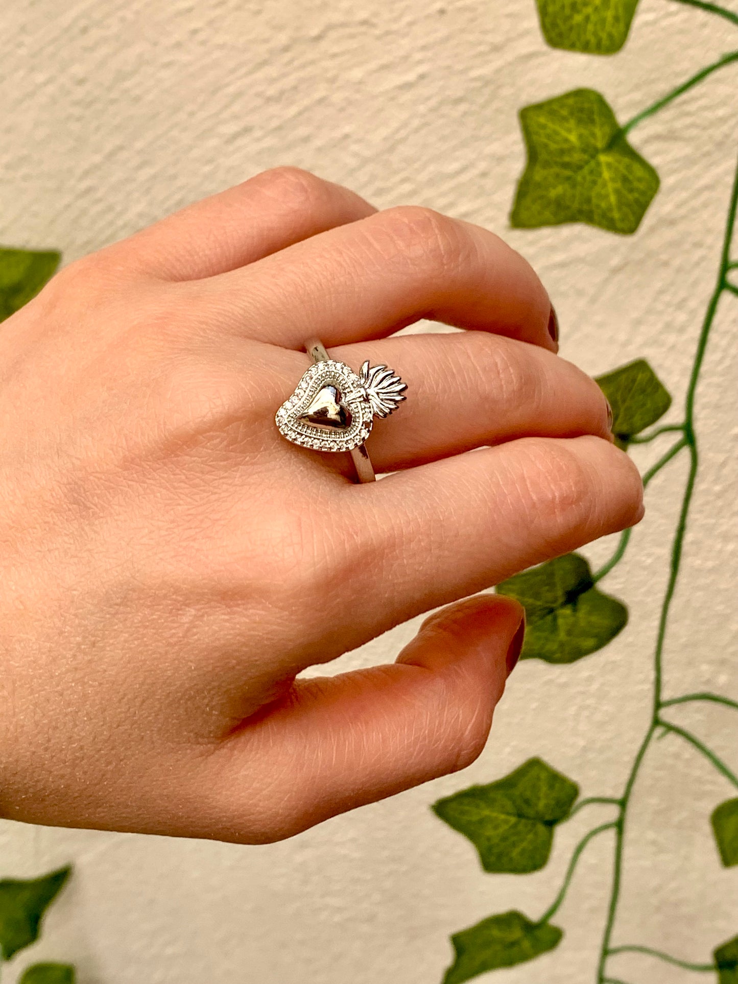 Anello regolabile cuore sacro